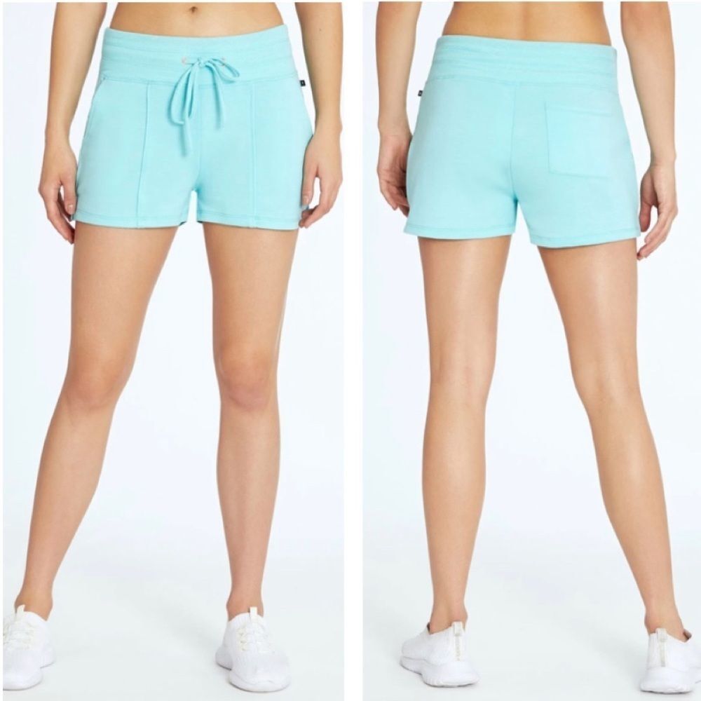 Marika Moxie Side Pocket Shorts In Angel Blue Size Large NWT - Picture 2 of 9